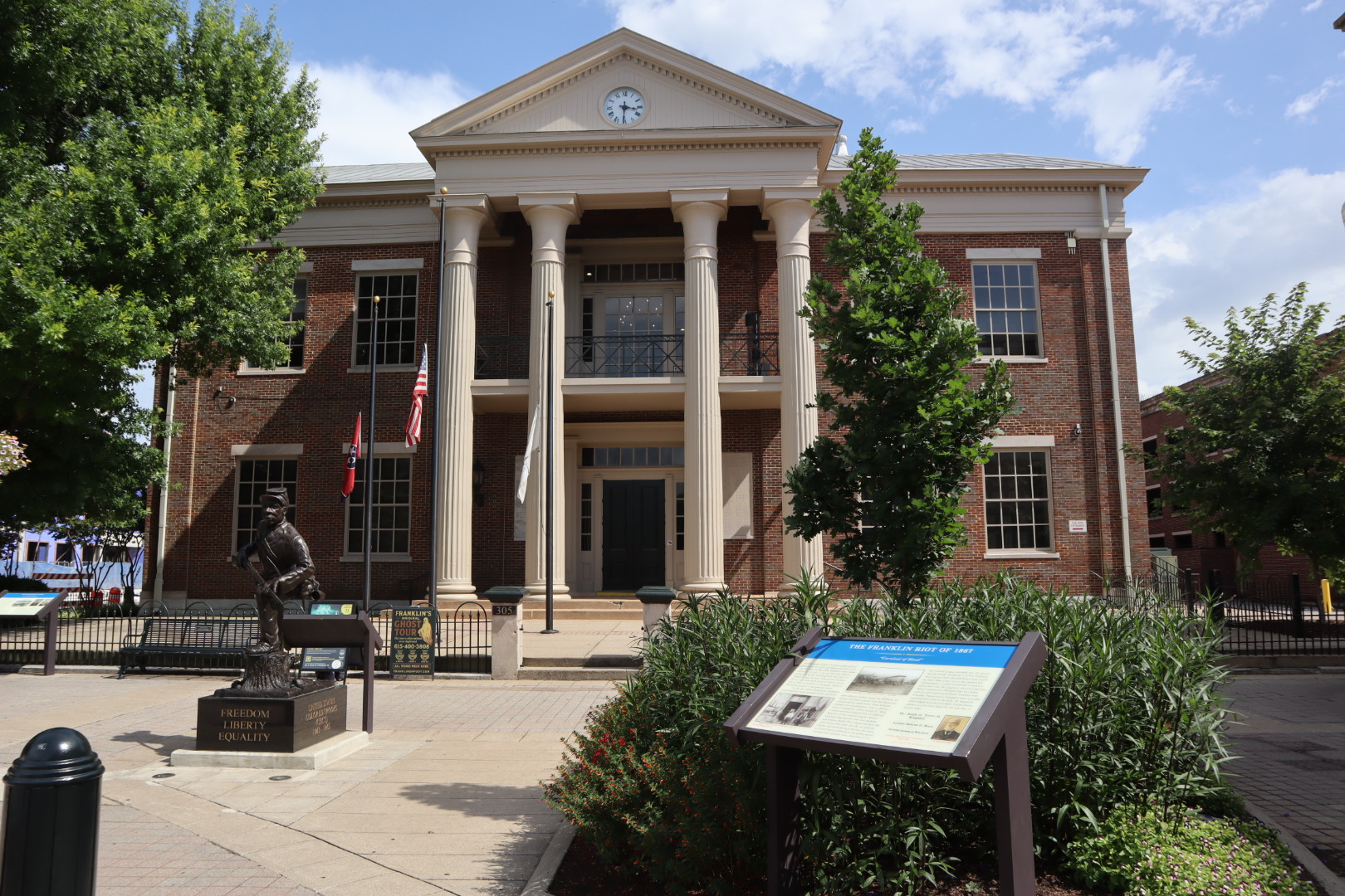 The historic courthouse on Public Square in Franklin, Tennessee